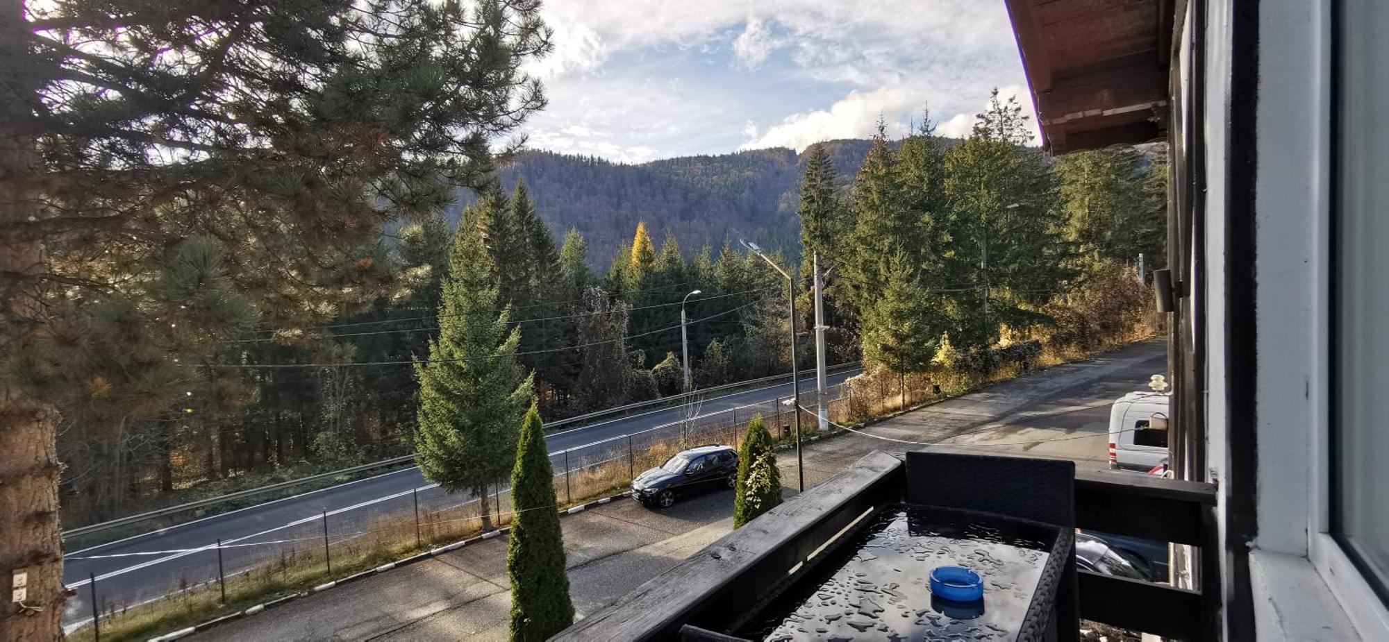 Hanul Izvorul Rece Sinaia Luaran gambar